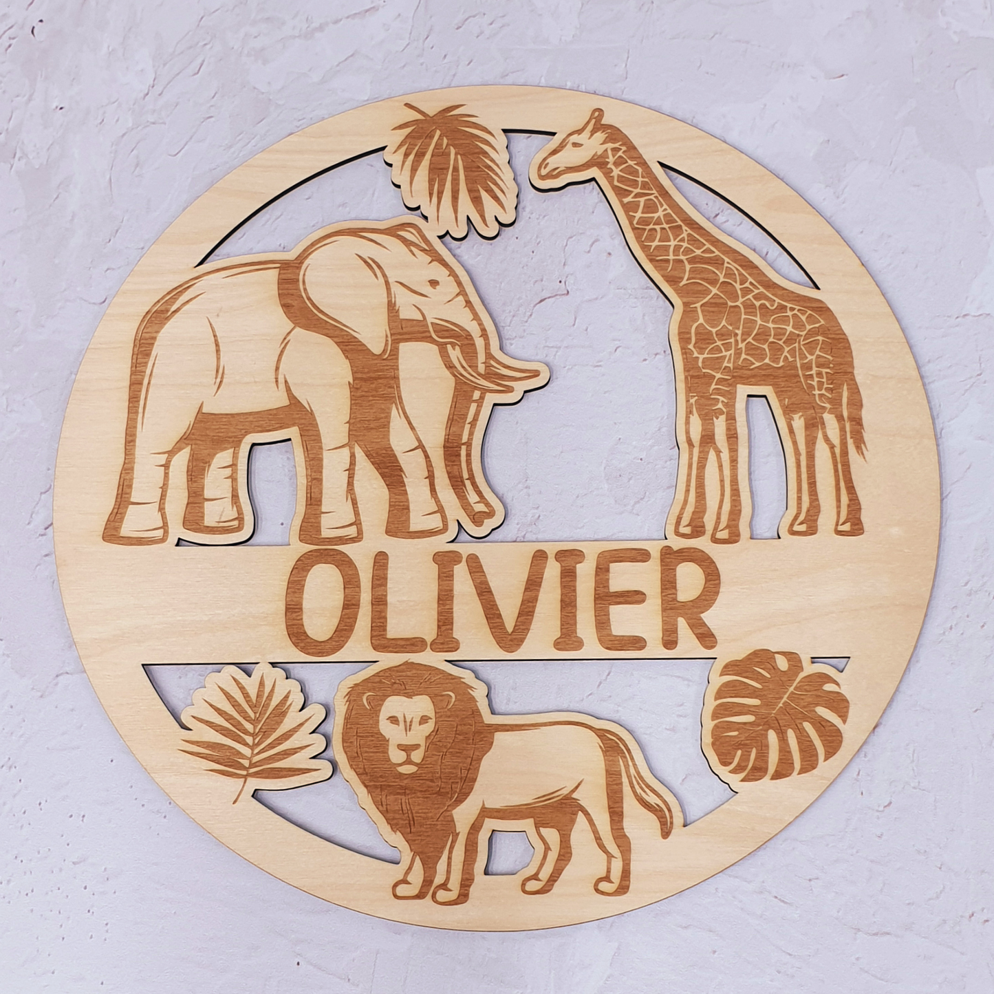 Naambord van hout gegraveerd met naam safari dieren