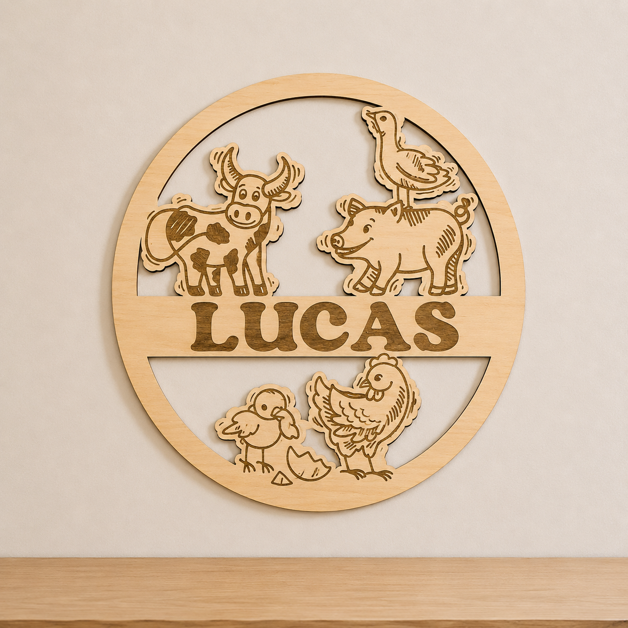 Gegraveerd houten naambord met boerderij dieren gepersonaliseerd met naam