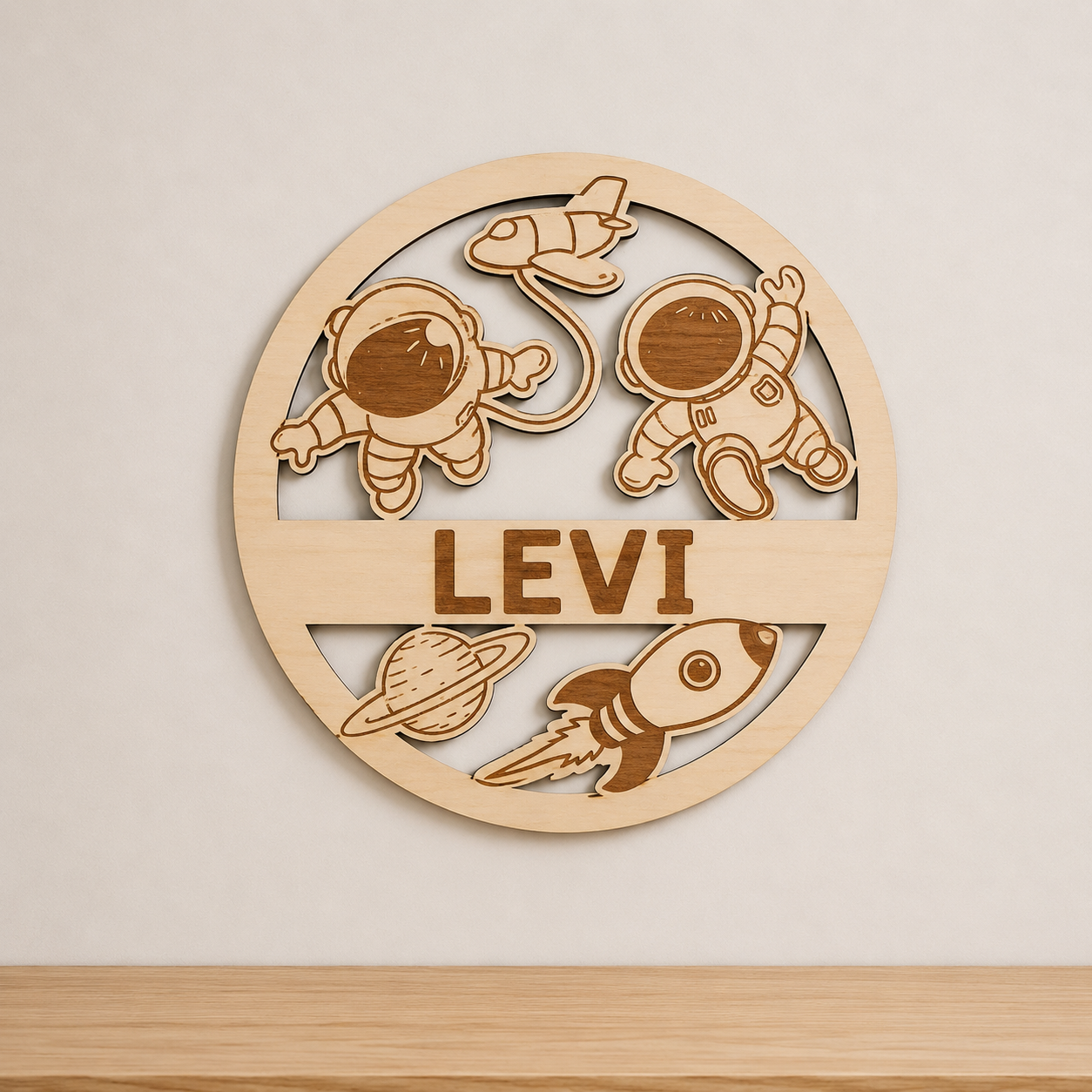 Gegraveerd houten naambord met ruimte thema gepersonaliseerd met naam