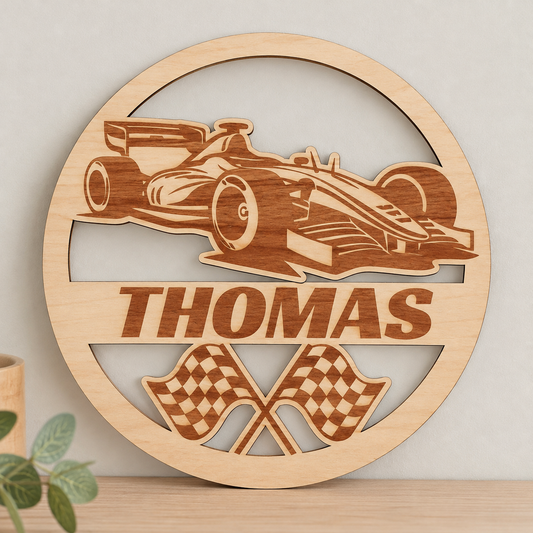 Gepersonaliseerd naambord met formule 1 race auto gegraveerd met naam