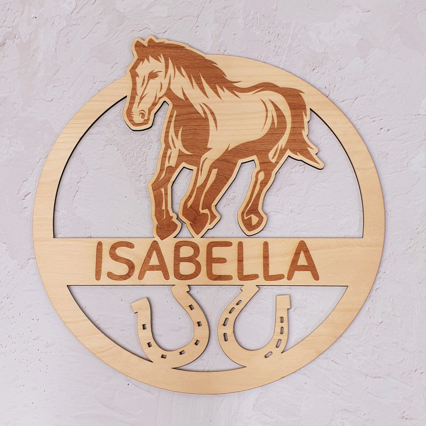 Houten naambord gegraveerd met paard gepersonaliseerd met naam