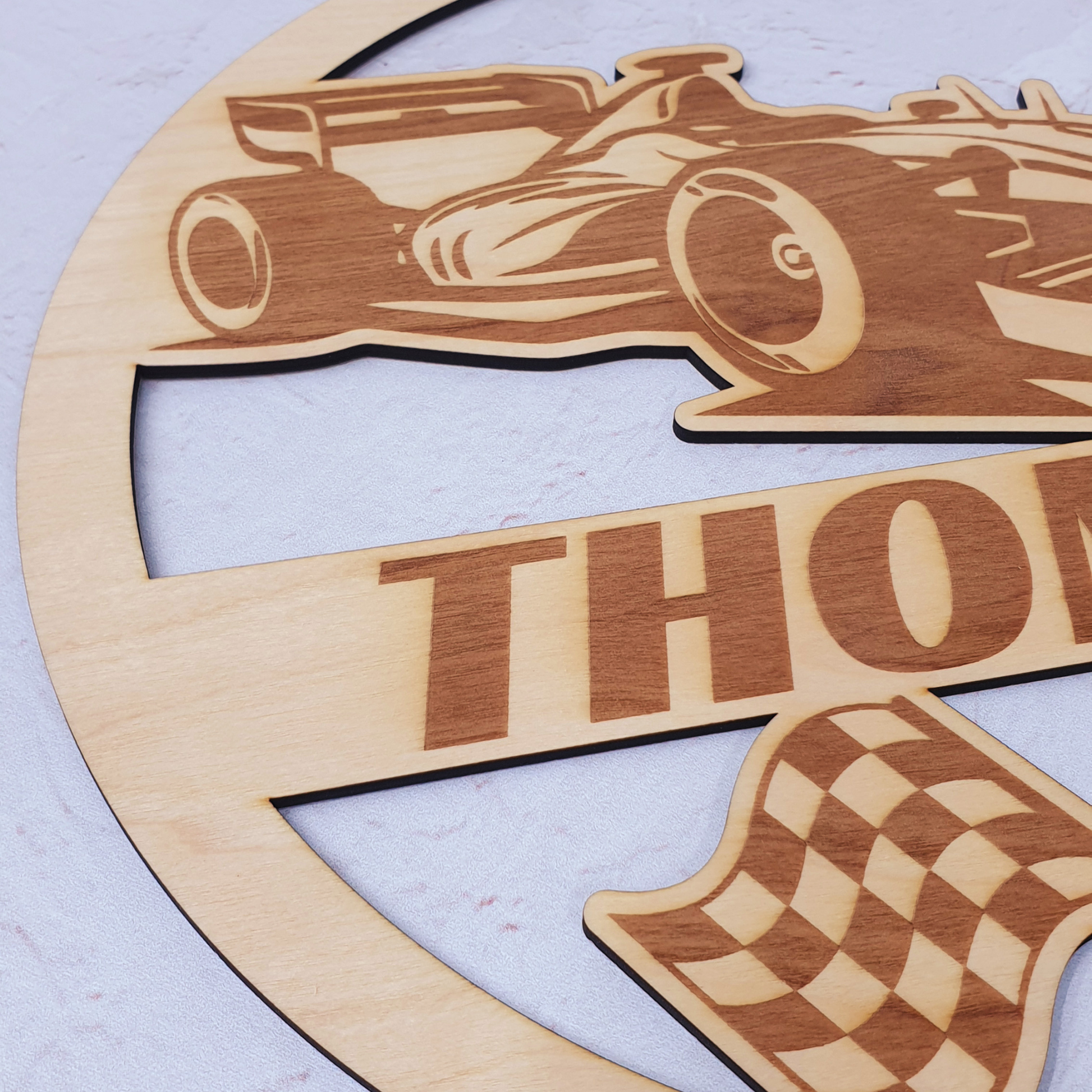 Naambord gegraveerd met formule 1 auto gepersonaliseerd met naam